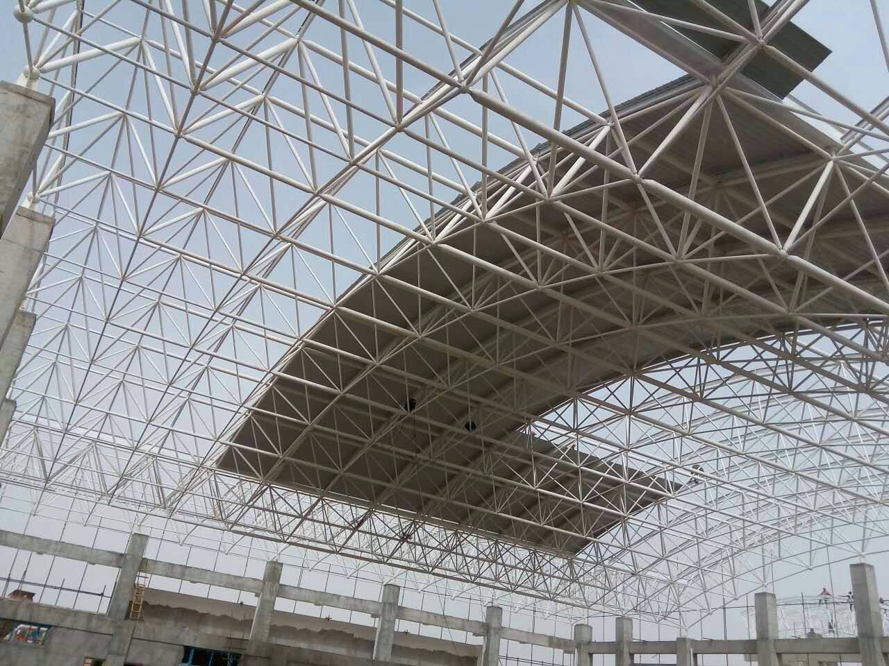 太仓青岛一汽网架